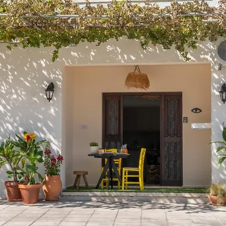 Apartment Nomad's Nook - Mediterranean Boho Escape *