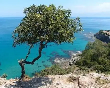 Nomad's Nook - Mediterranean Boho Escape * Polis