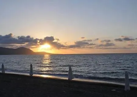 Nomad's Nook - Mediterranean Boho Escape 公寓 Polis