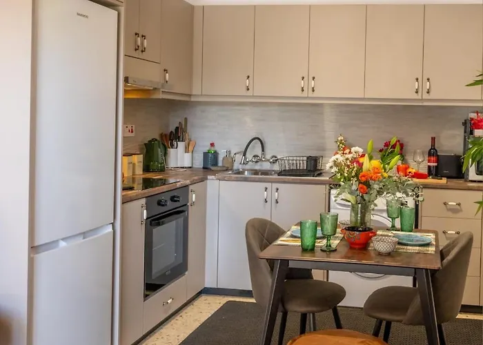 Nomad's Nook - Mediterranean Boho Escape アパート Polis